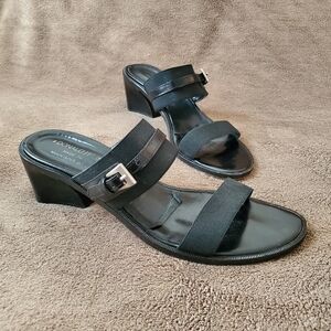 Donald J pliner Chunky Heel Sandal